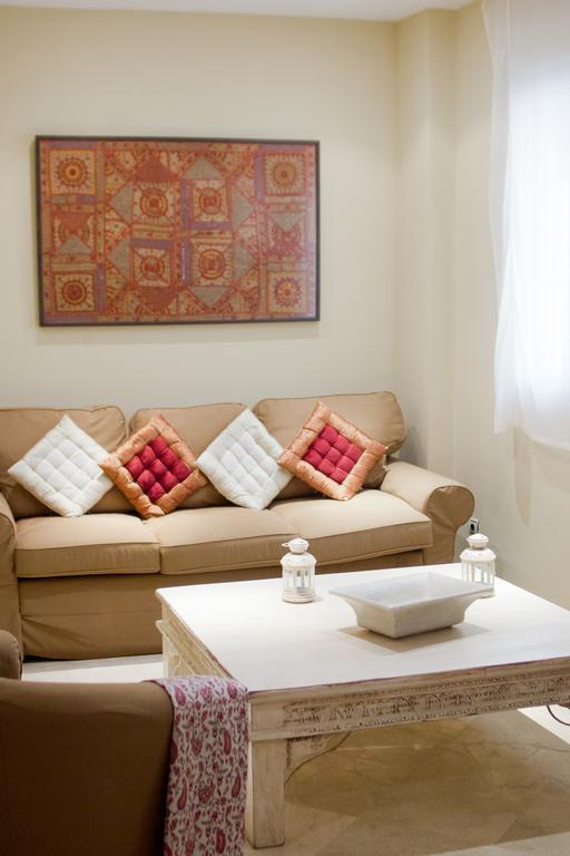 Life Apartments Giralda Suites Seville Exterior photo