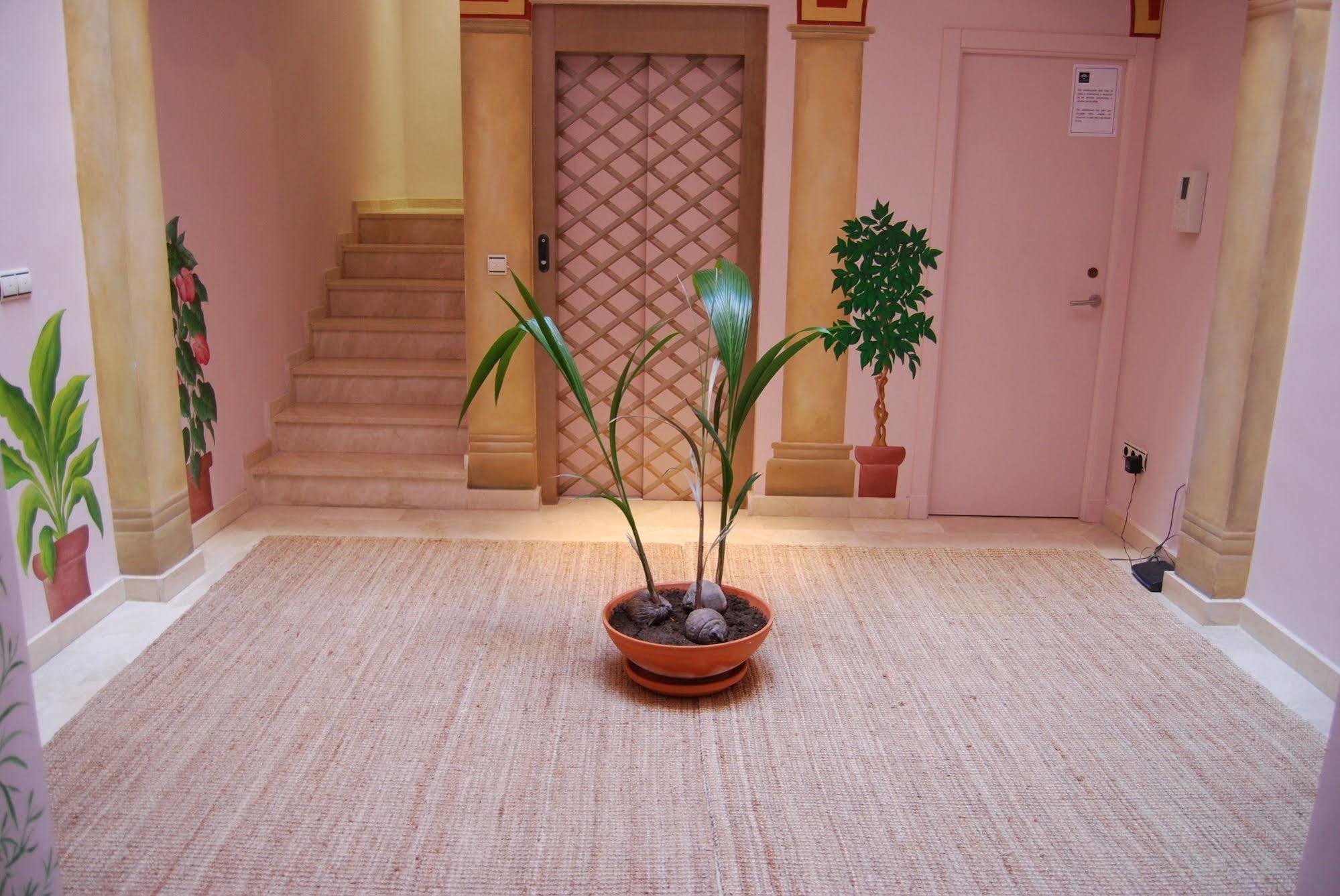 Life Apartments Giralda Suites Seville Exterior photo