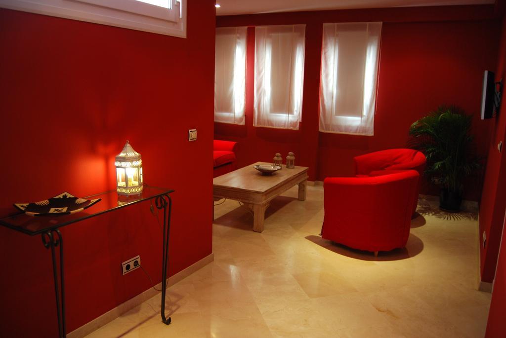 Life Apartments Giralda Suites Seville Exterior photo